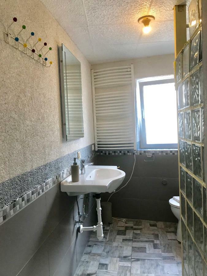 Ferienwohnung In Ediger Eller المظهر الخارجي الصورة